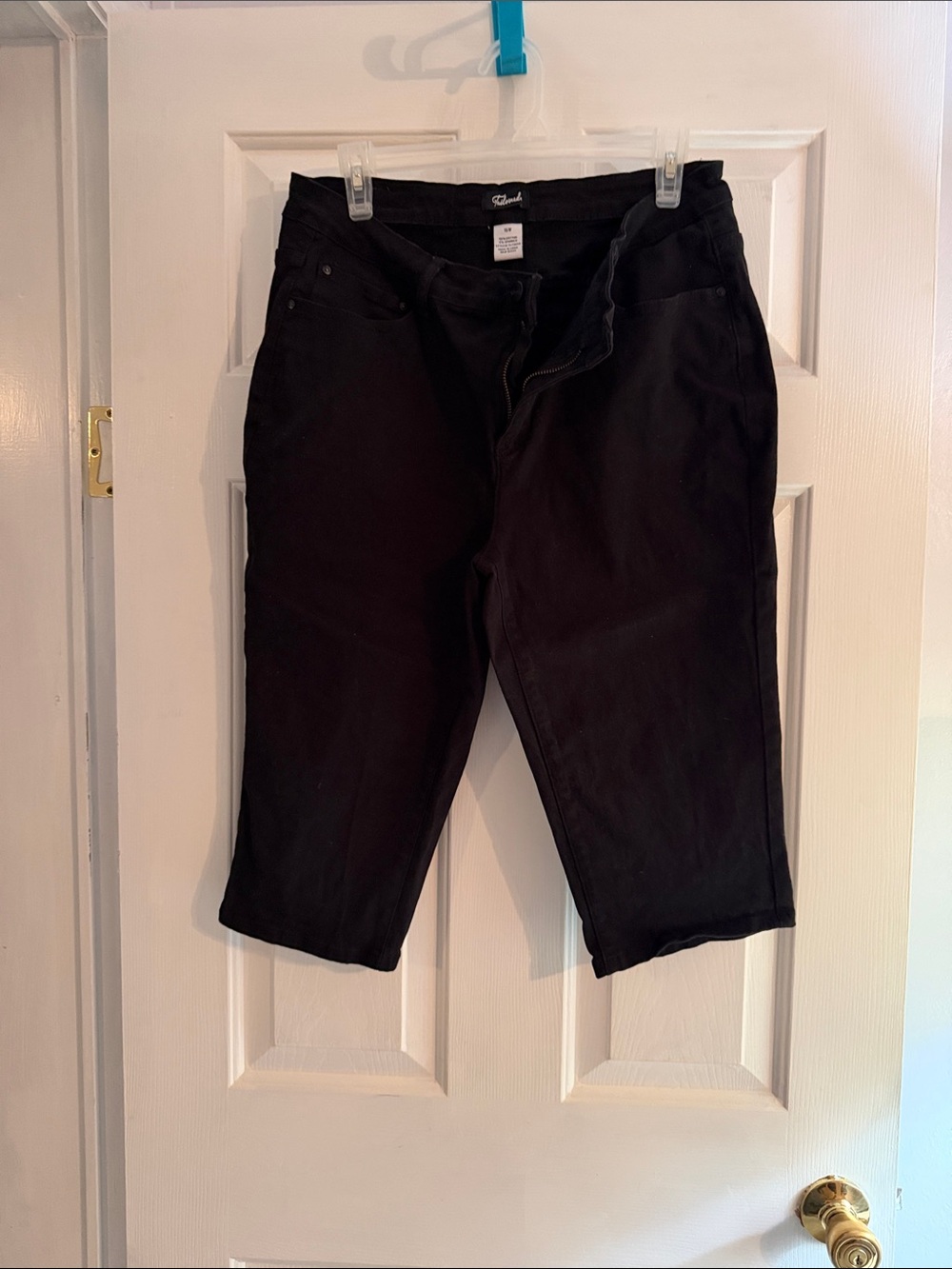 Black Capri Pants - Casual Stretch Fit